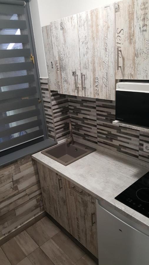 Illaberek Apartmanok Hajdúszoboszló Exterior foto